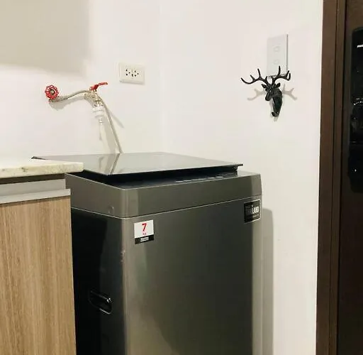 Park Mckinley West 1br Balcony Near Bgc Makati Airport Apartment *