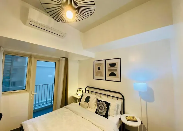 Apartment Park Mckinley West 1br Balcony Near Bgc Makati Airport *